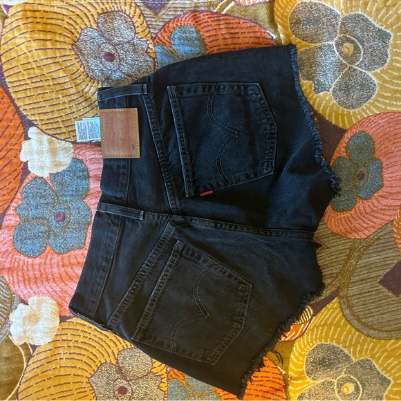 Black Levi’s Premium 501 shorts - Picture 6 of 7
